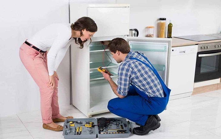 Tủ lạnh nóng quá mức bình thường nên liên hệ thợ đến kiểm tra
